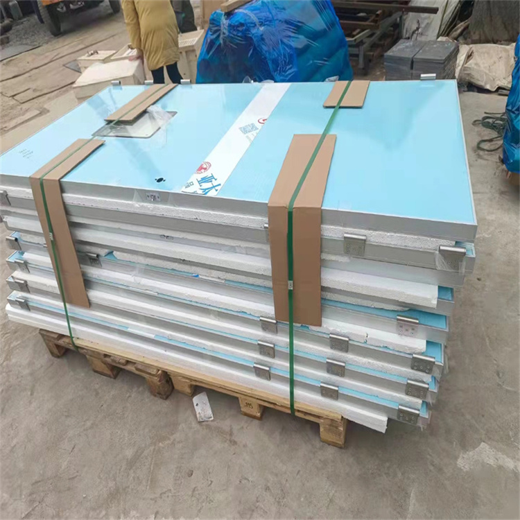 黄山工业防护先锋：定制化铅门解决方案全解析